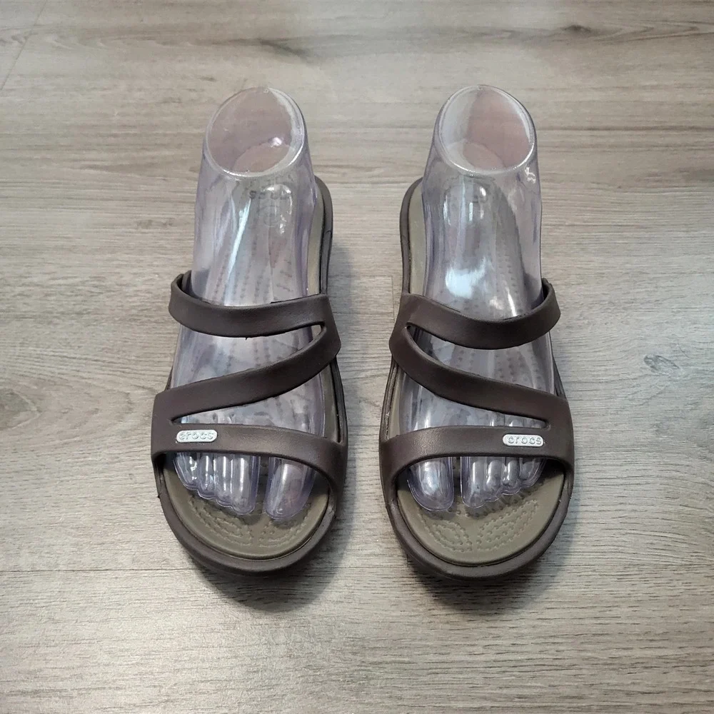 CROCS women size